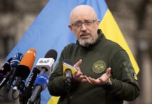 Präsident Selenskyj wechselt Verteidigungsminister aus